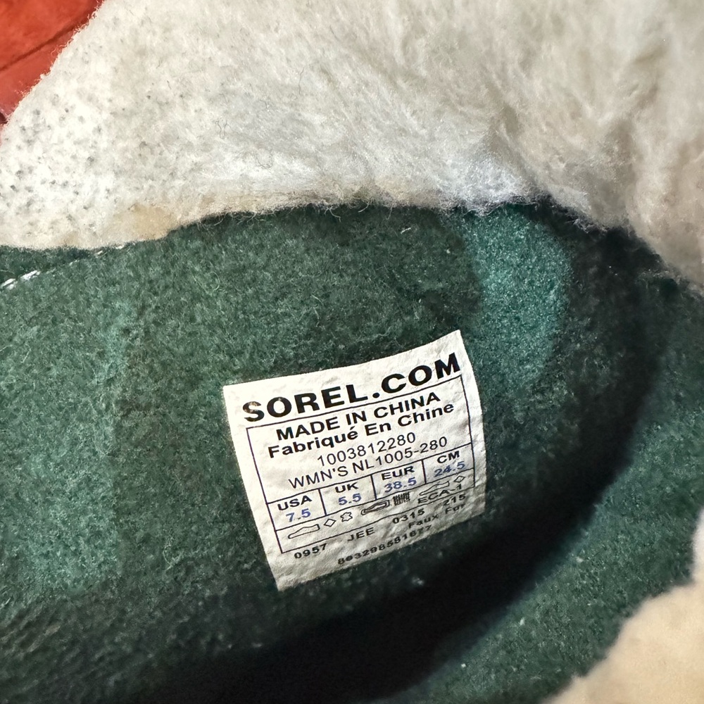 SOREL Caribou Waterproof Women’s Winter Boots - Picture 5 of 5